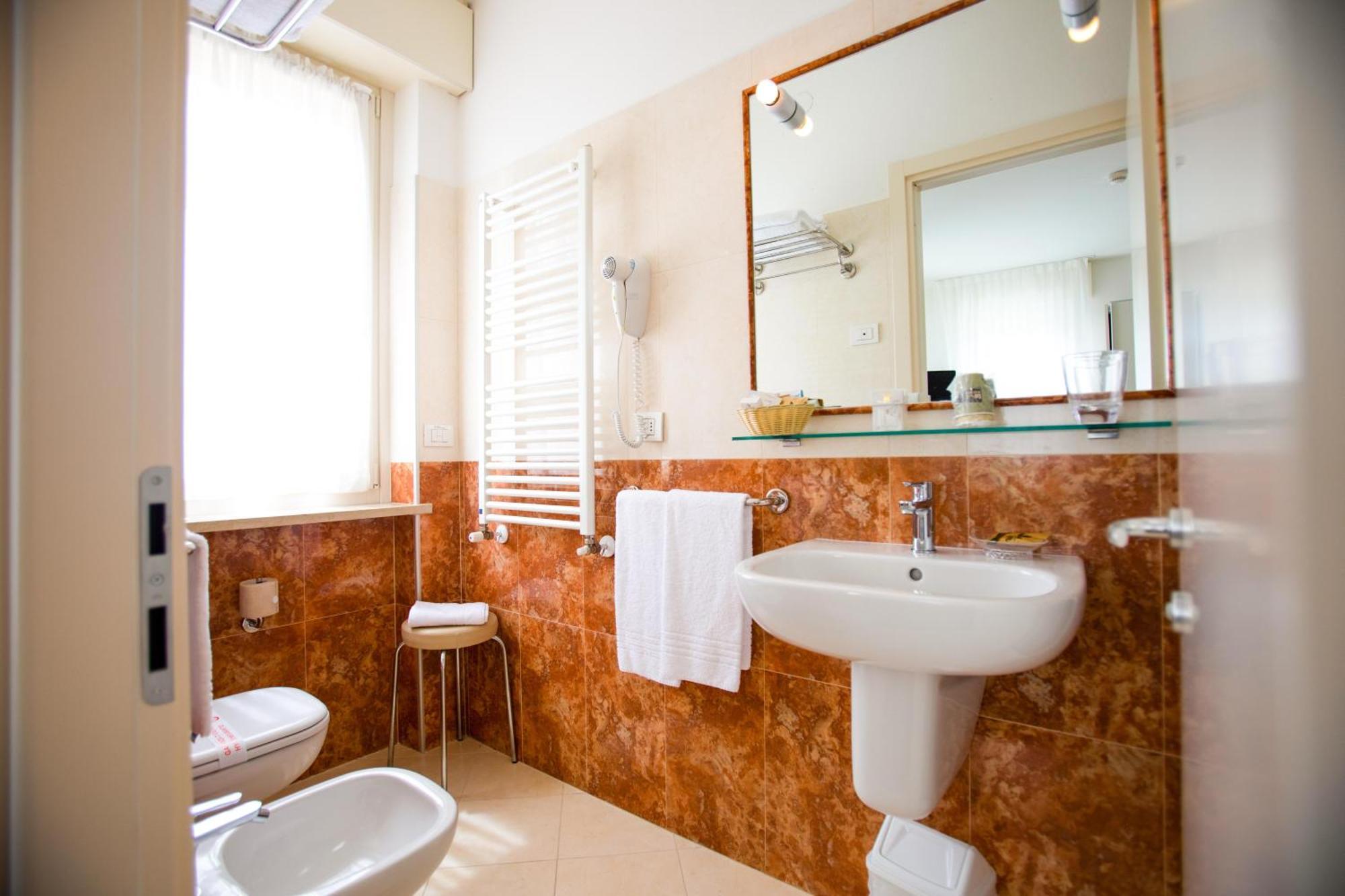 Hotel Villa Anthea Garda  Ngoại thất bức ảnh