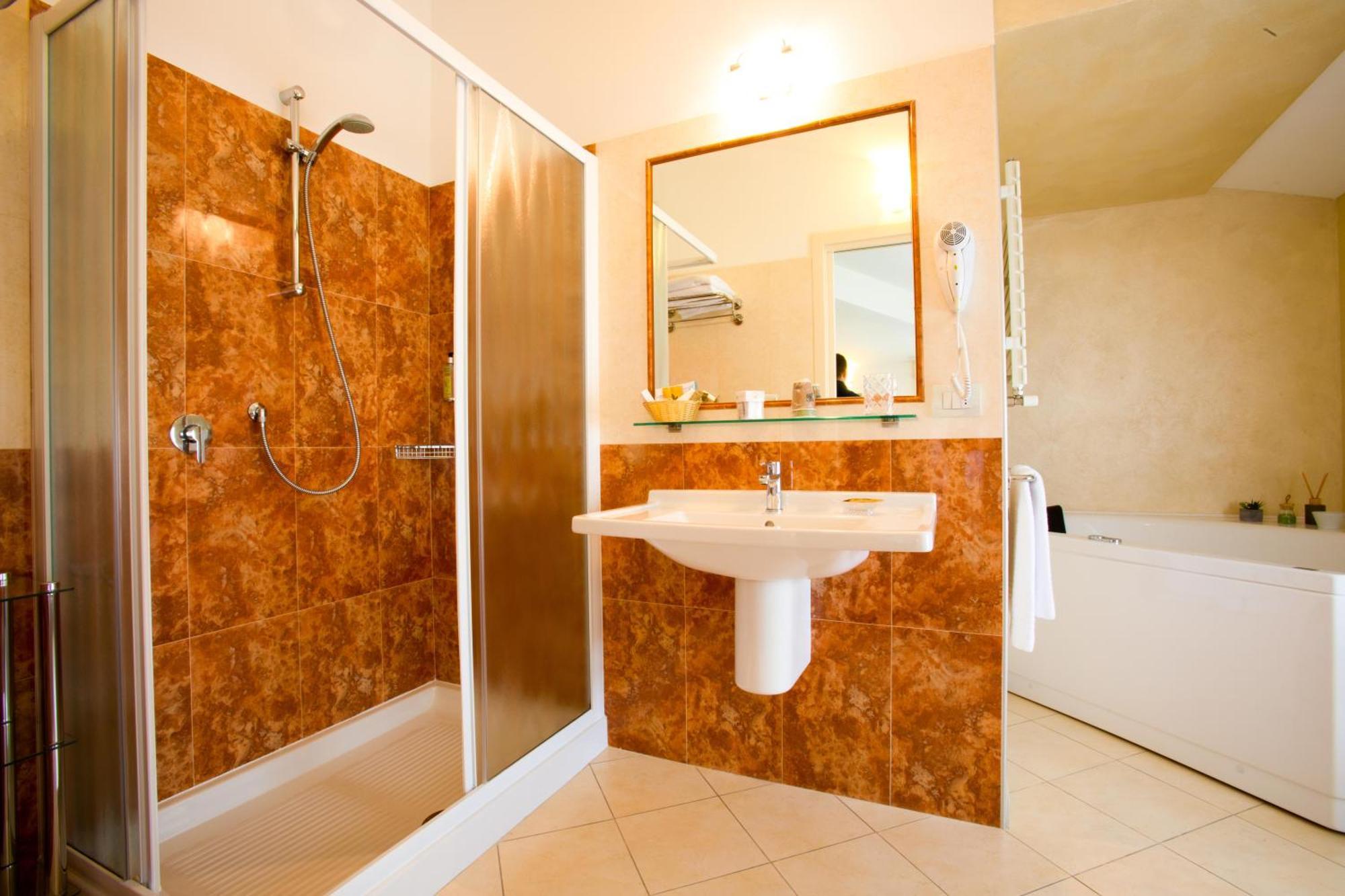 Hotel Villa Anthea Garda  Ngoại thất bức ảnh