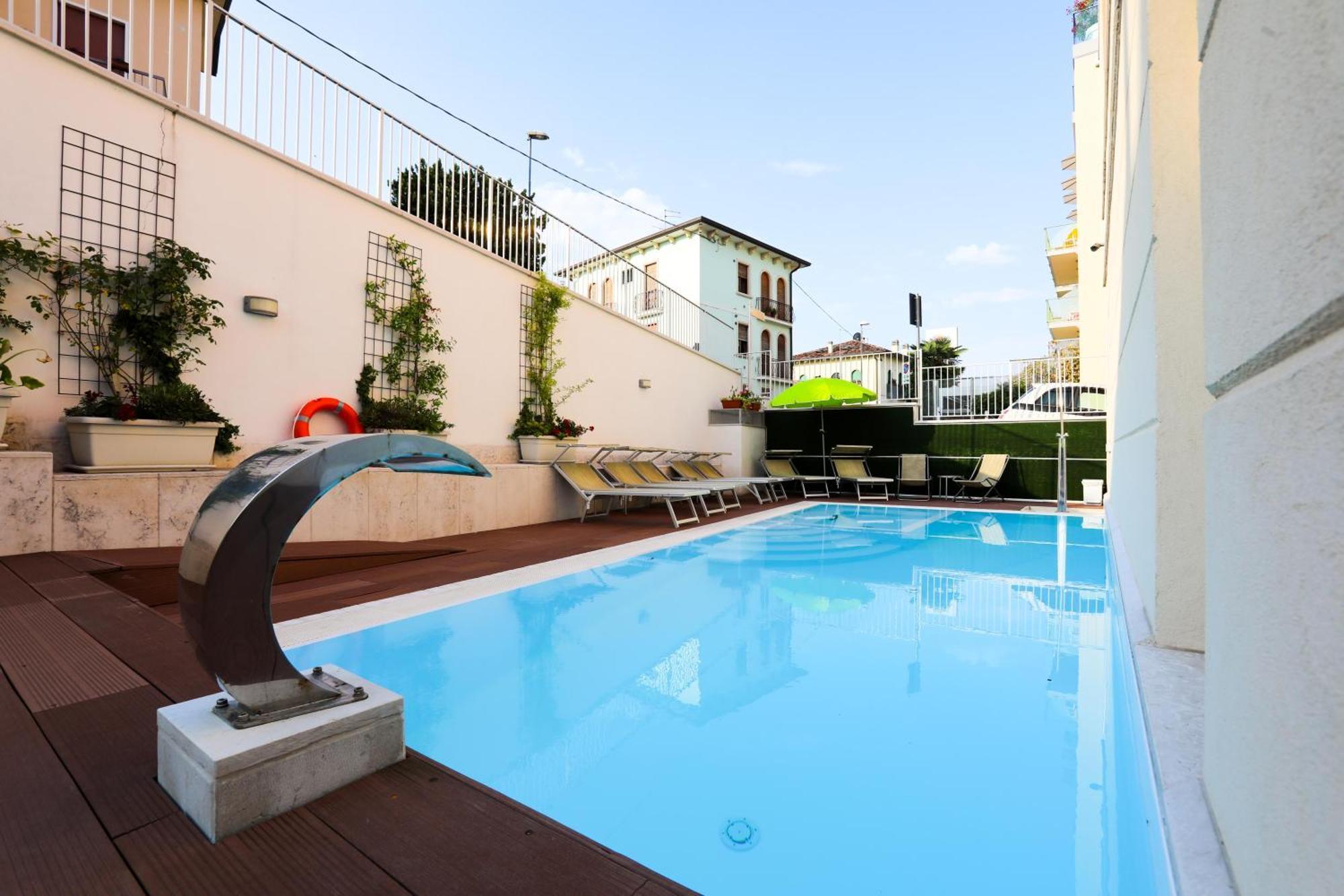 Hotel Villa Anthea Garda  Ngoại thất bức ảnh